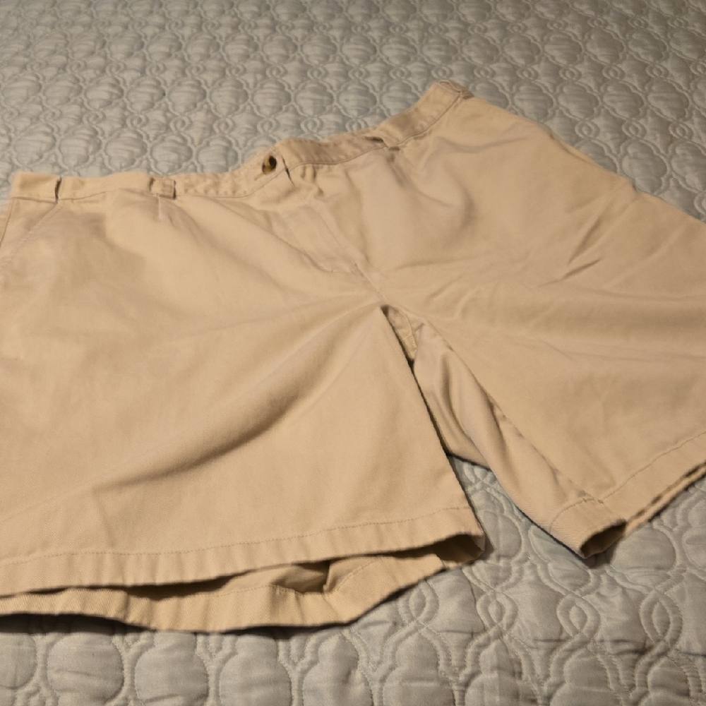 L.L. Bean Original Fit Beige Cotton Shorts